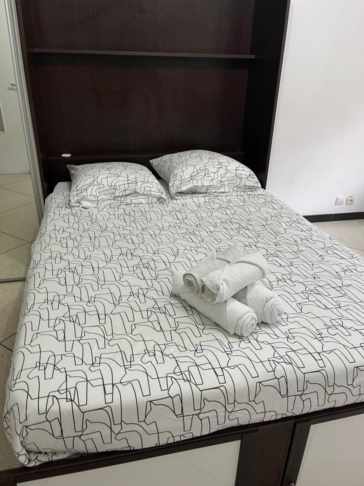 Nice Sejour Detente Studio Lumineux Balcon Cuisine Equipee Wifi Luaran gambar
